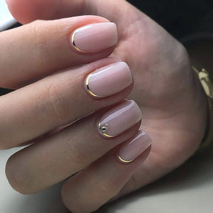 Neutral Nail Ideas for the Bride on her Wedding Day.